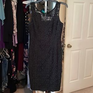 White House black market size 6 black dress